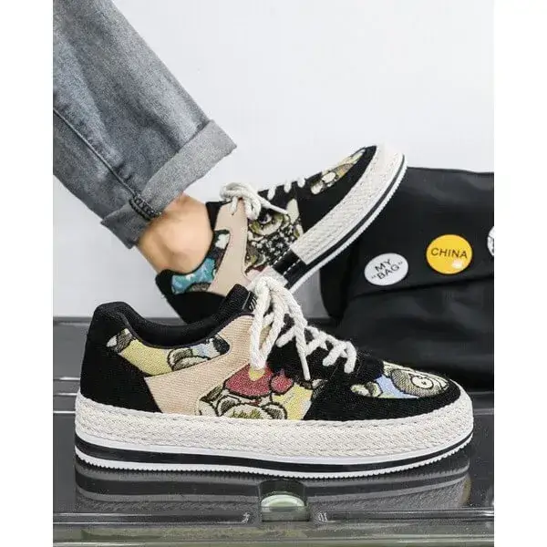 Mens Color-Matching Canvas Sneakers | UV-Resistant Low-Top Casual Shoes in Beige, Black, Green